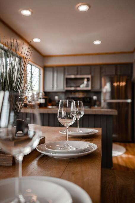 The Family Stone Luxe Cabin Sleeps 12 Hot Tub Dogfriendly Dollywood พิเจนฟอร์จ ภายนอก รูปภาพ
