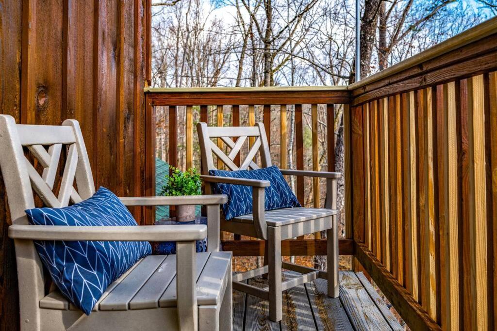 The Family Stone Luxe Cabin Sleeps 12 Hot Tub Dogfriendly Dollywood พิเจนฟอร์จ ภายนอก รูปภาพ