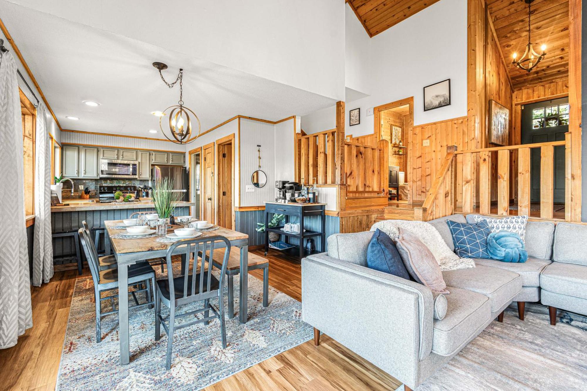 The Family Stone Luxe Cabin Sleeps 12 Hot Tub Dogfriendly Dollywood พิเจนฟอร์จ ภายนอก รูปภาพ