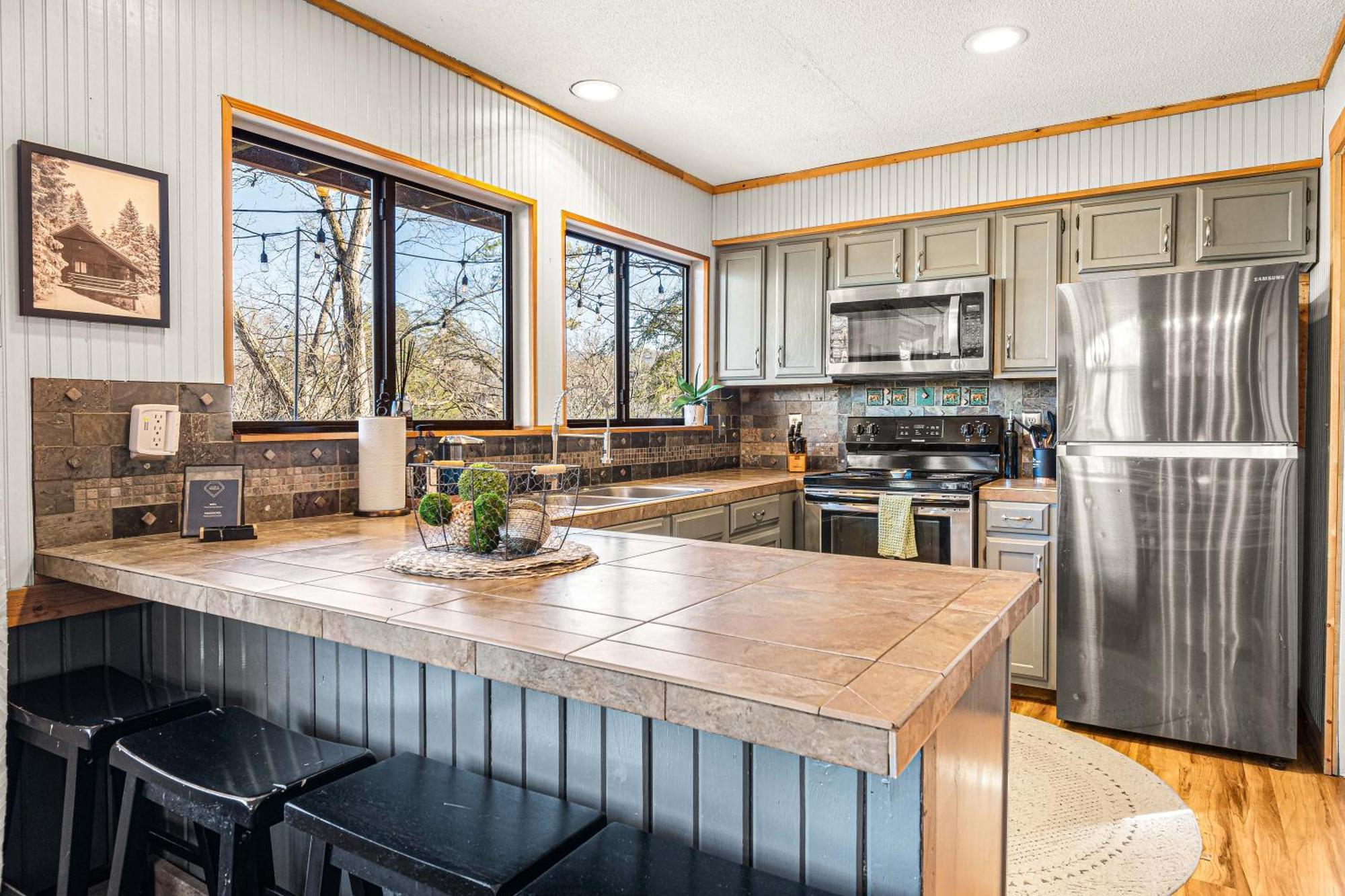 The Family Stone Luxe Cabin Sleeps 12 Hot Tub Dogfriendly Dollywood พิเจนฟอร์จ ภายนอก รูปภาพ