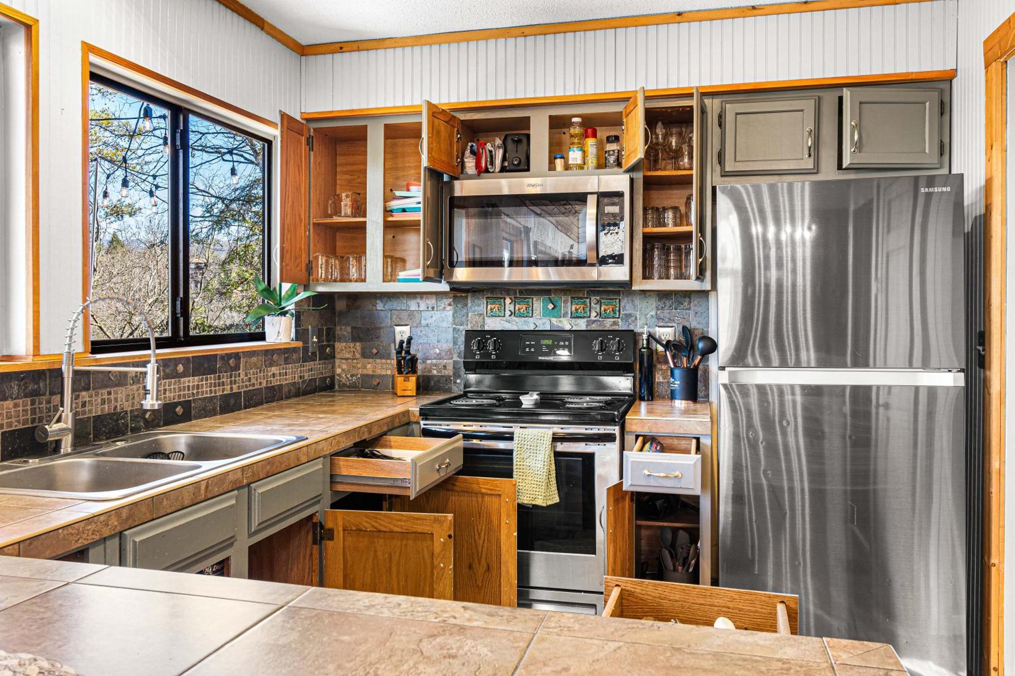 The Family Stone Luxe Cabin Sleeps 12 Hot Tub Dogfriendly Dollywood พิเจนฟอร์จ ภายนอก รูปภาพ